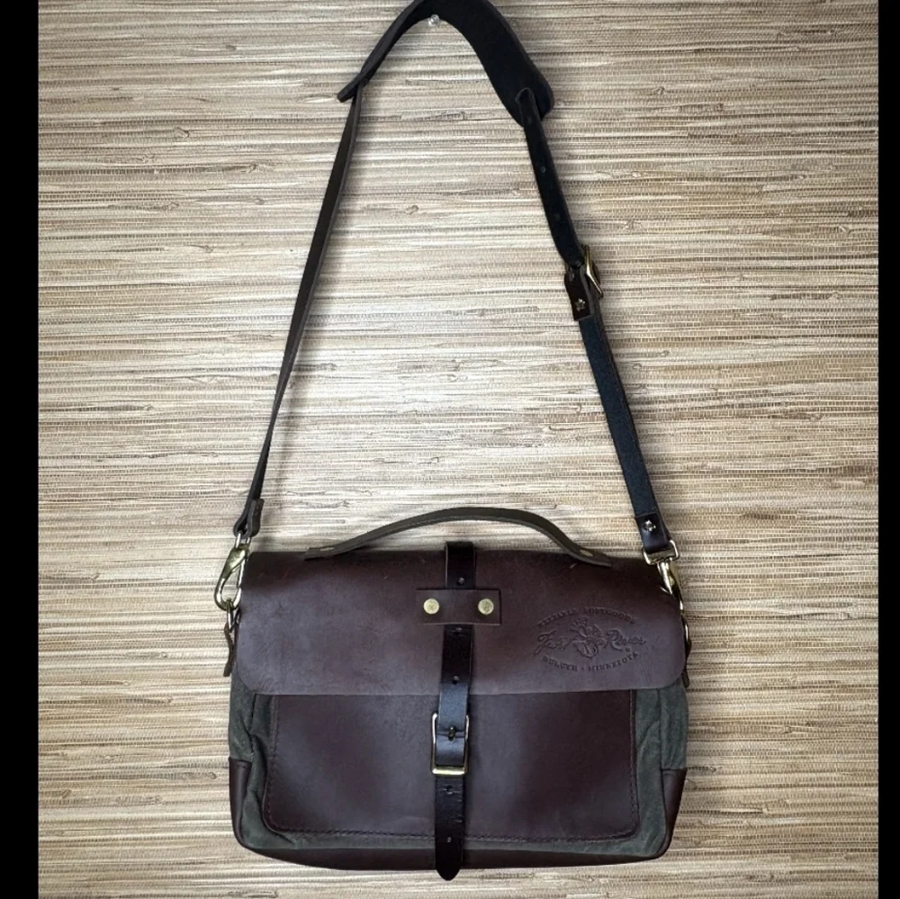 Naturalist Baggley Brief